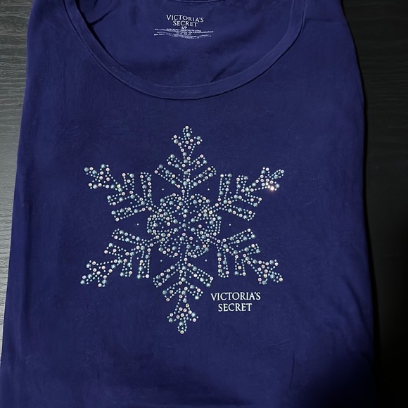 Victoria’s Secret Winter Blue Snowflake Nightshirt - Picture 4 of 4